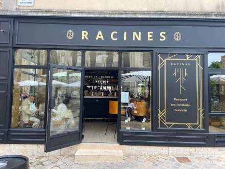 Bistrot Chartres avec Terrasse · Le Bistrot Racines, Place des Epars