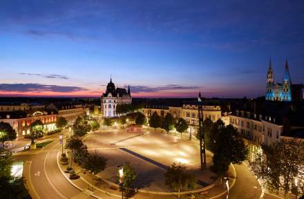 Le Grand Monarque, Hôtel Chartres 